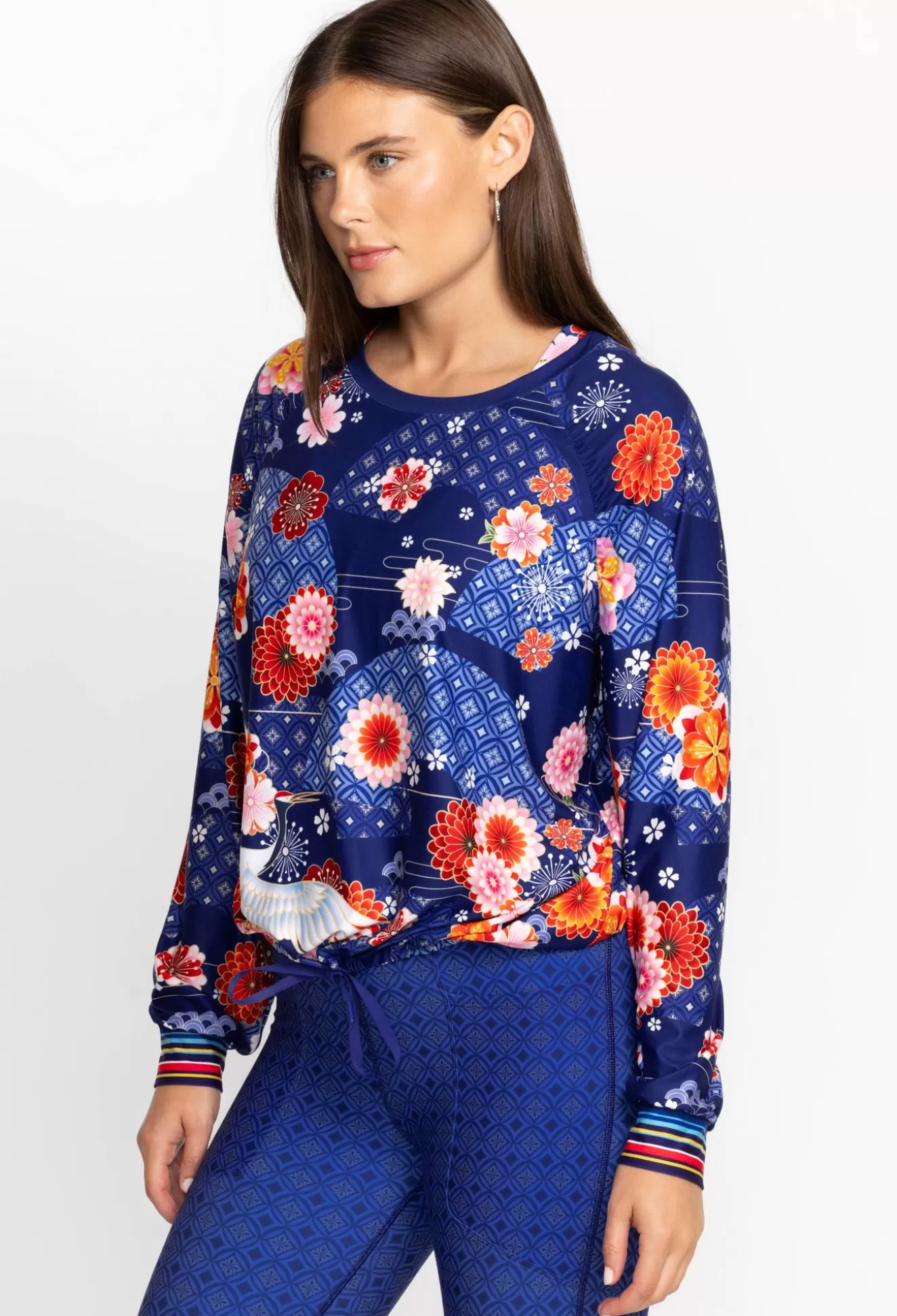 Active>Johnny Was Bee Active Ruched Raglan Sleeve Pullover Pajaro
