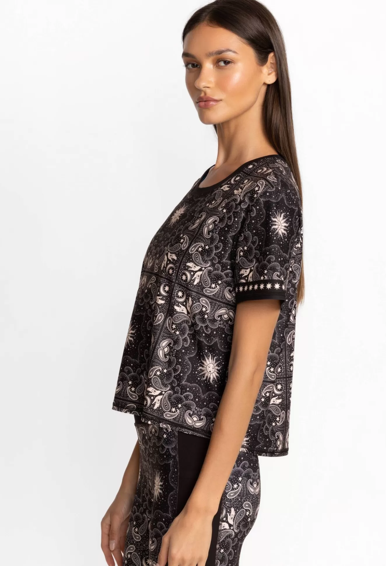 Active>Johnny Was Bee Active Short Sleeve Step Hem Tee Runa
