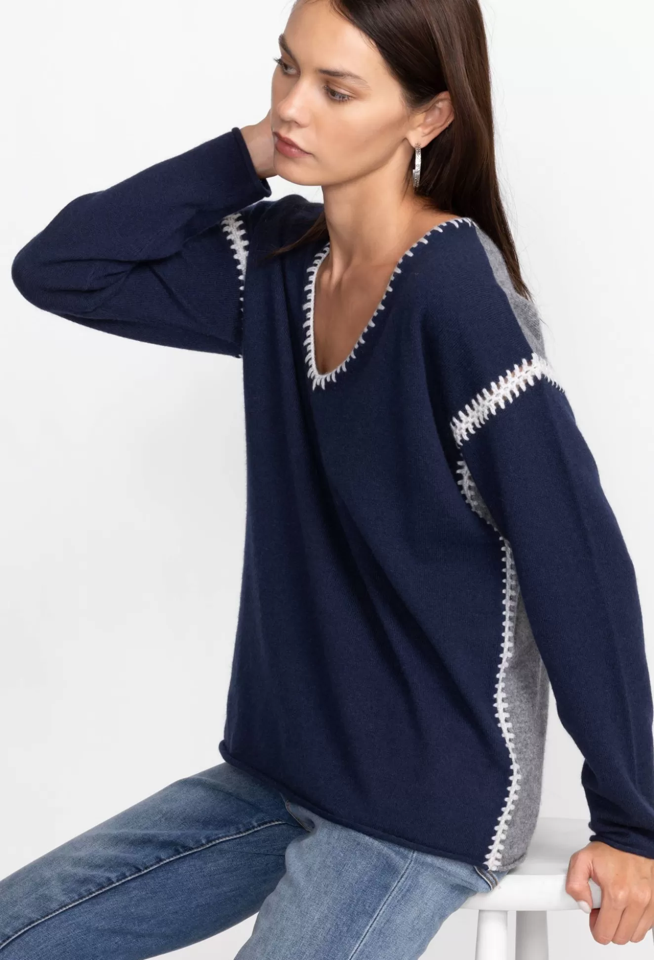 Tops>Johnny Was The Whipstitch V Neck Pullover - Color Block Navy