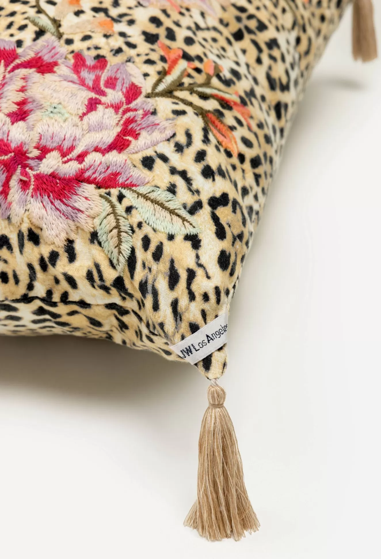 Home Accessories>Johnny Was Vienna Linen Embroidered Pillow Multi