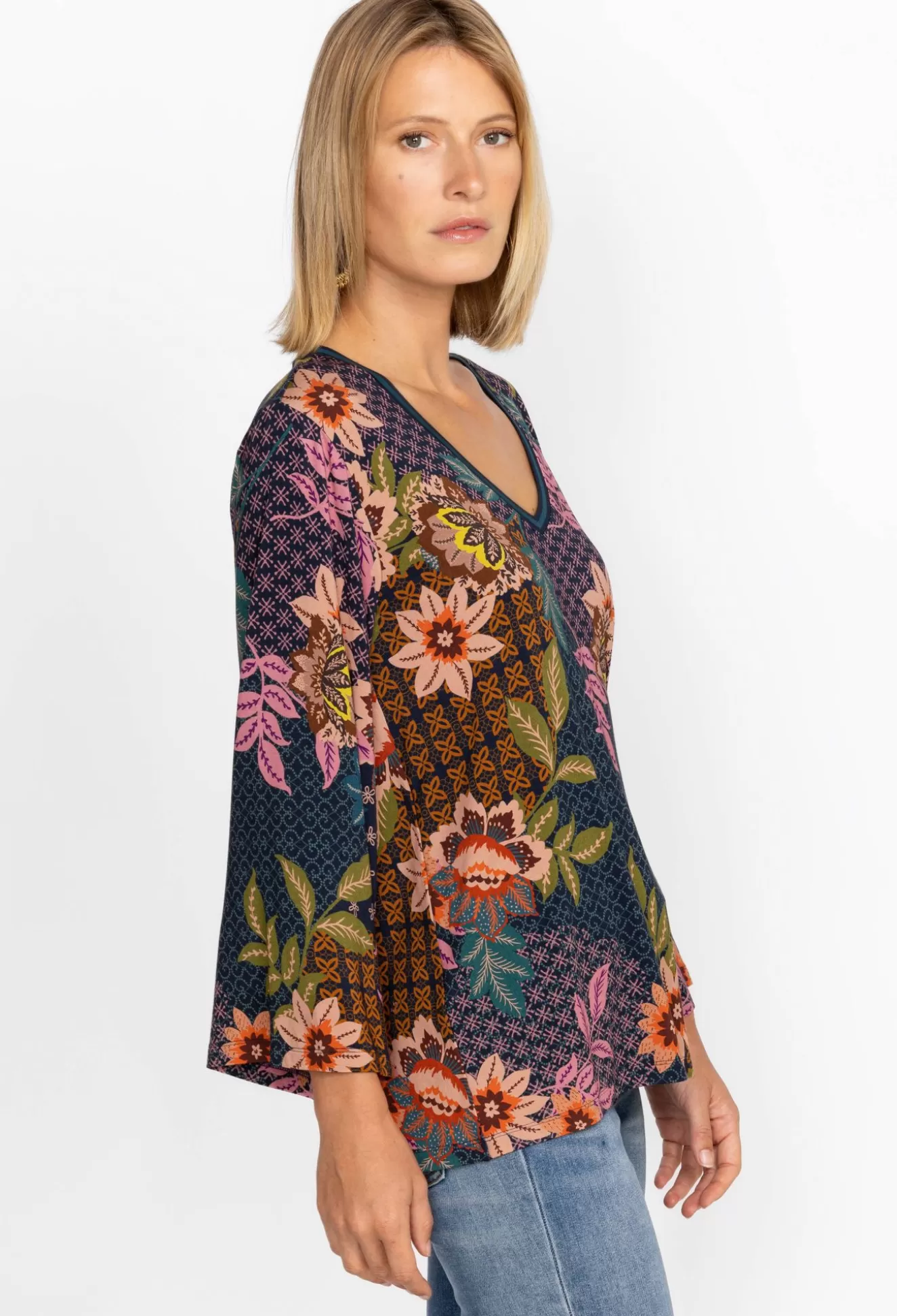 Tops>Johnny Was V-Neck Kimono Sleeve Tee Delfino